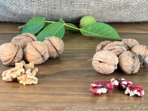 Halves Walnut; Organic Red Walnut Halves; Chandler Walnut Halves